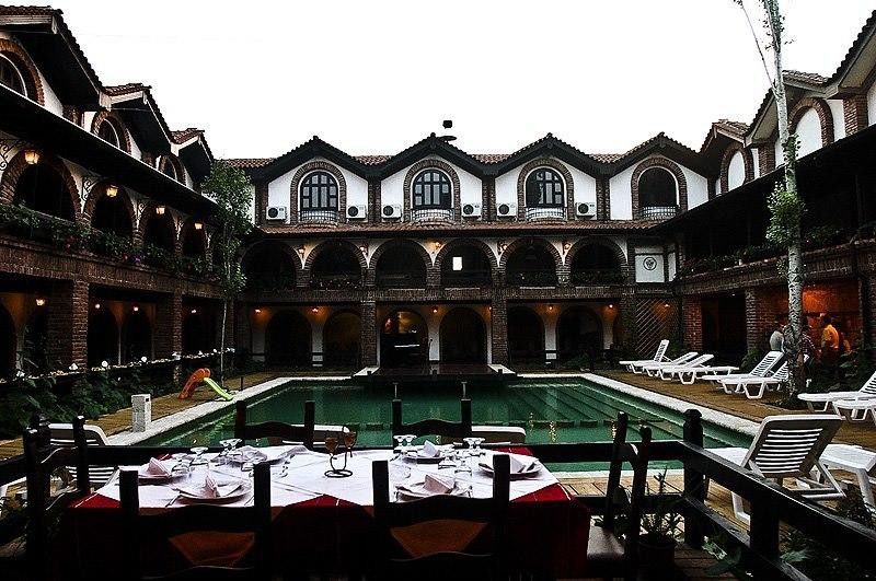 Hotel Restaurant Bujtina E Gjelit Tirana Exterior foto